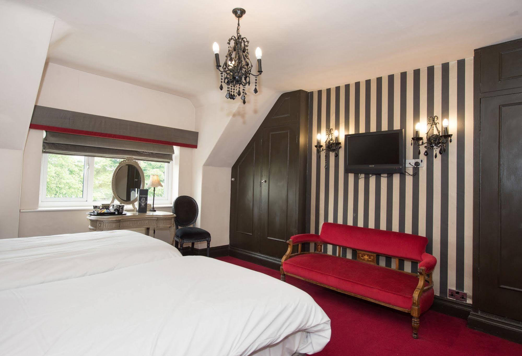 Balmoral Hotel Харрогейт Экстерьер фото