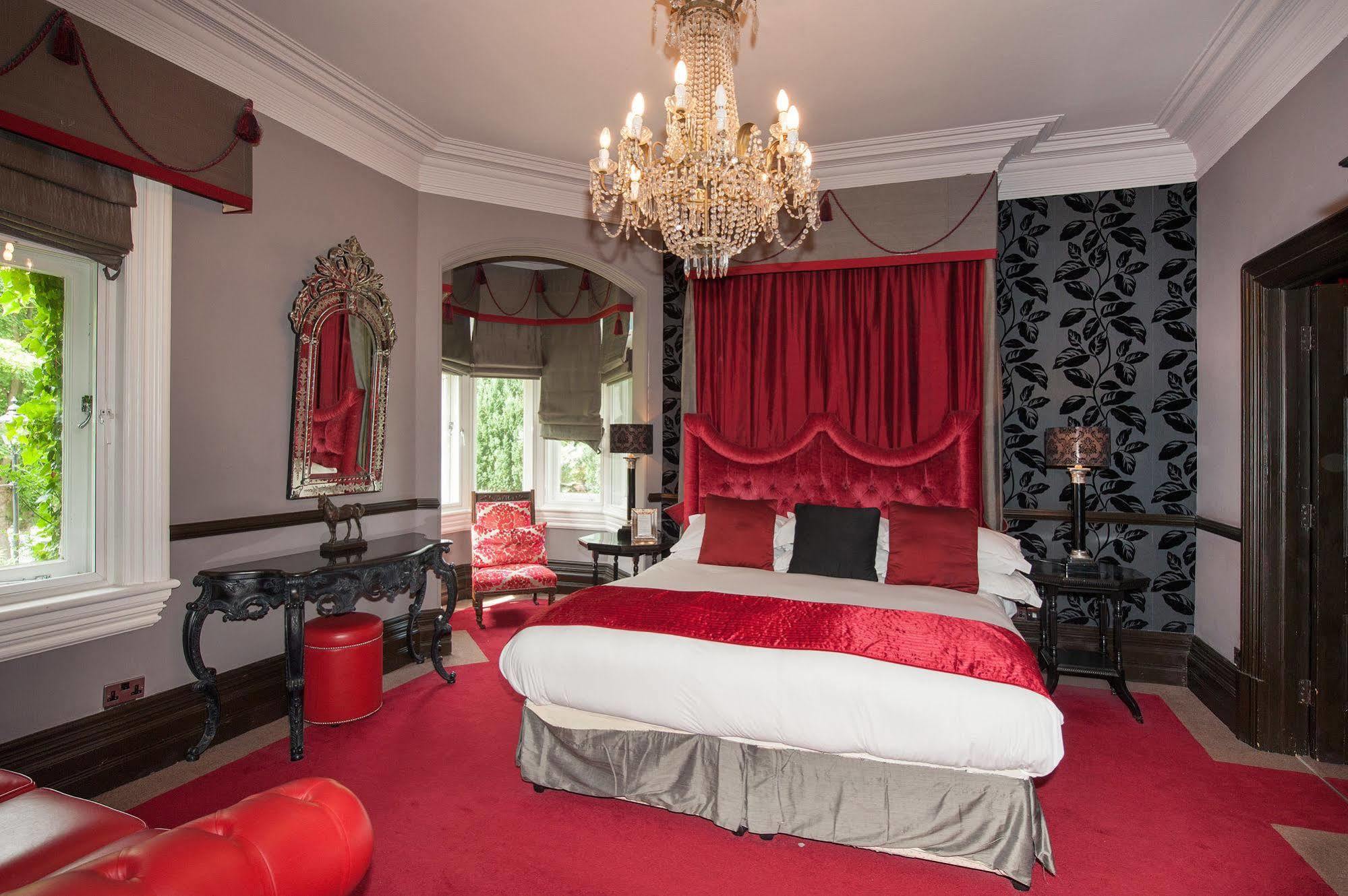 Balmoral Hotel Харрогейт Экстерьер фото