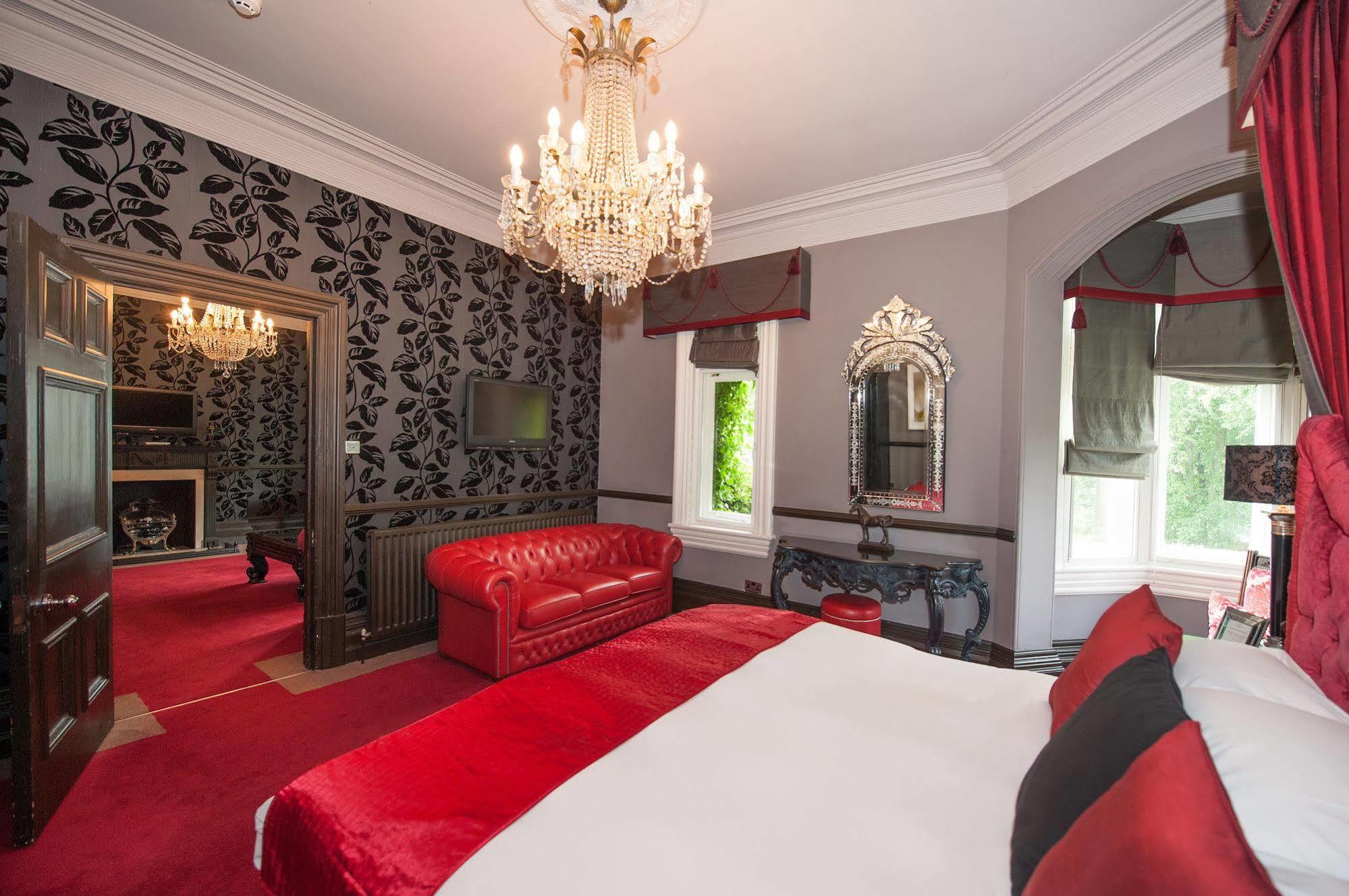Balmoral Hotel Харрогейт Экстерьер фото